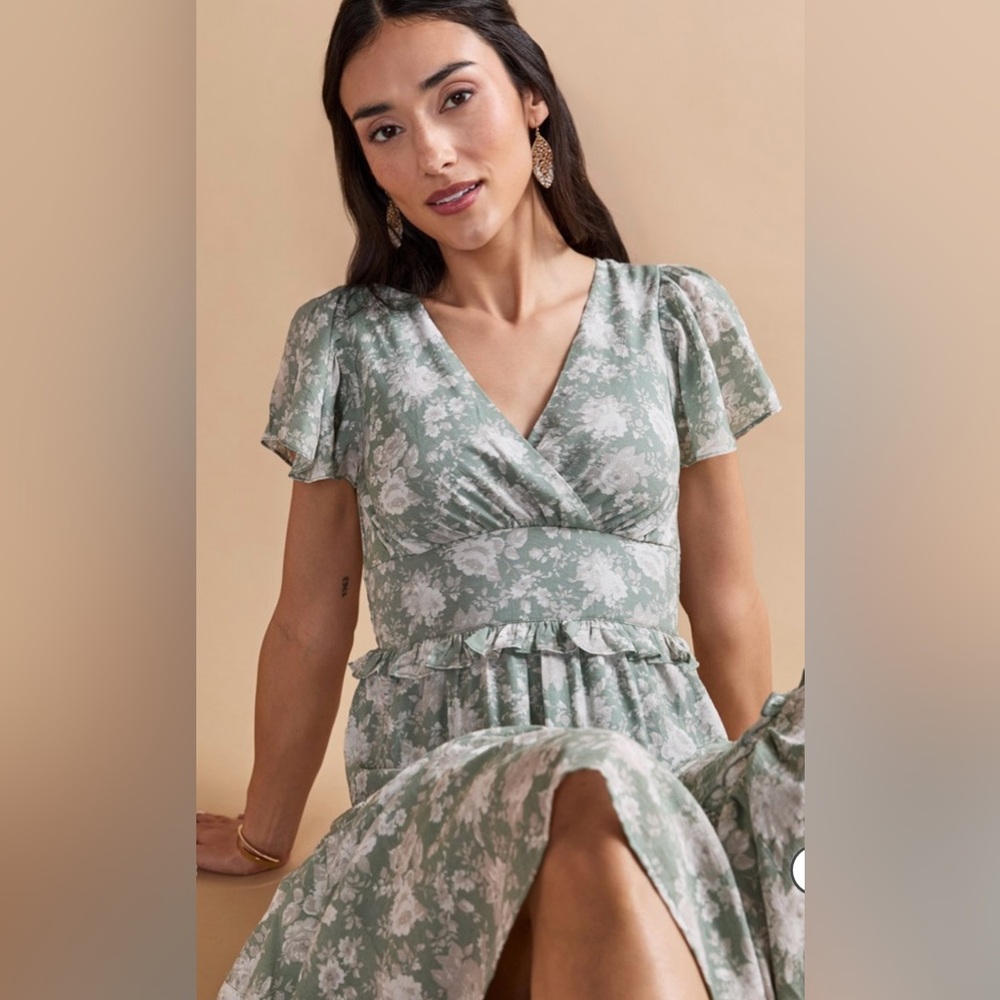 EUC Francesca’s Kathy Floral Tiered Maxi Dress S Size - Picture 2 of 8